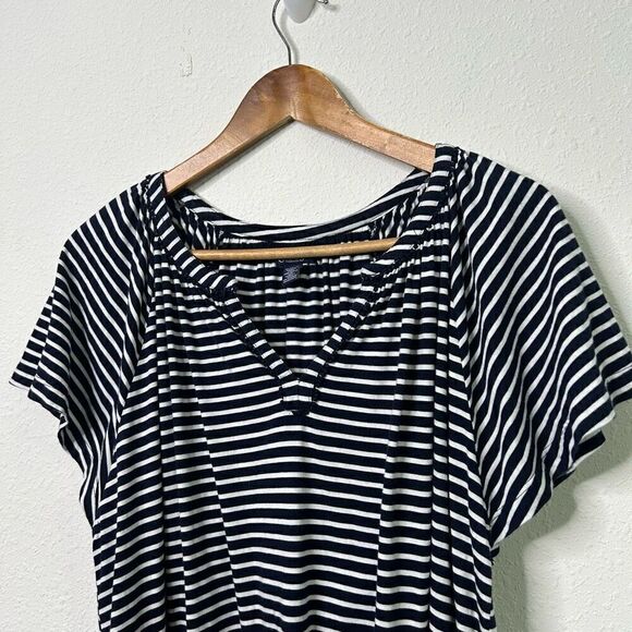 Chaps Ralph Lauren V Neck Navy Blue White Striped Nautical Top Women’s Size 2X - Picture 2 of 16